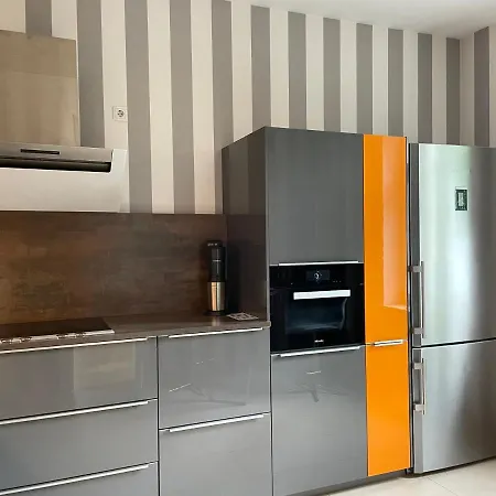 Lejlighed Helle Terrassenwohnung In Traumlage Von *